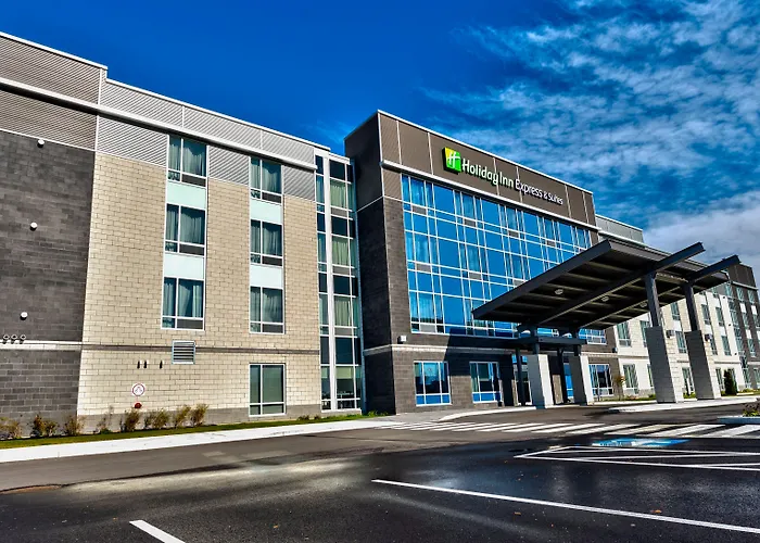Holiday Inn Express & Suites Vaudreuil-Dorion By Ihg