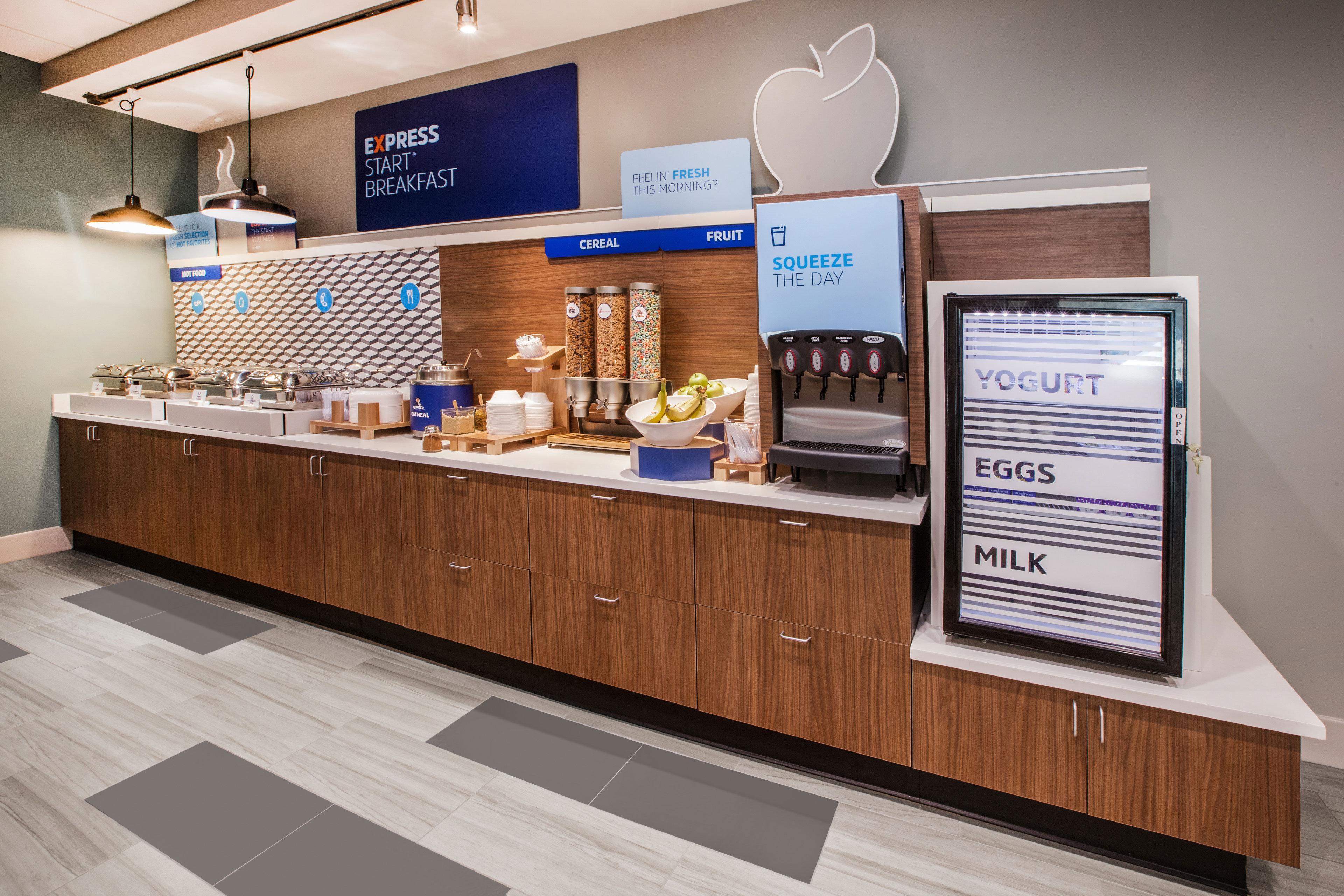 Hotel Express & By Ihg Vaudreuil-Dorion
