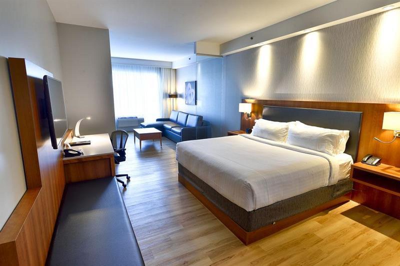 Express & By Ihg 3* Vaudreuil-Dorion